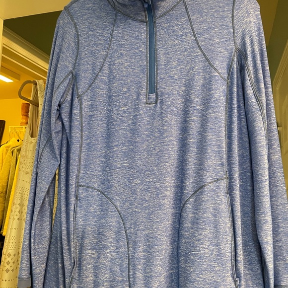 Women’s Lululemon Blue quarter zip run top- 10 - Picture 3 of 6
